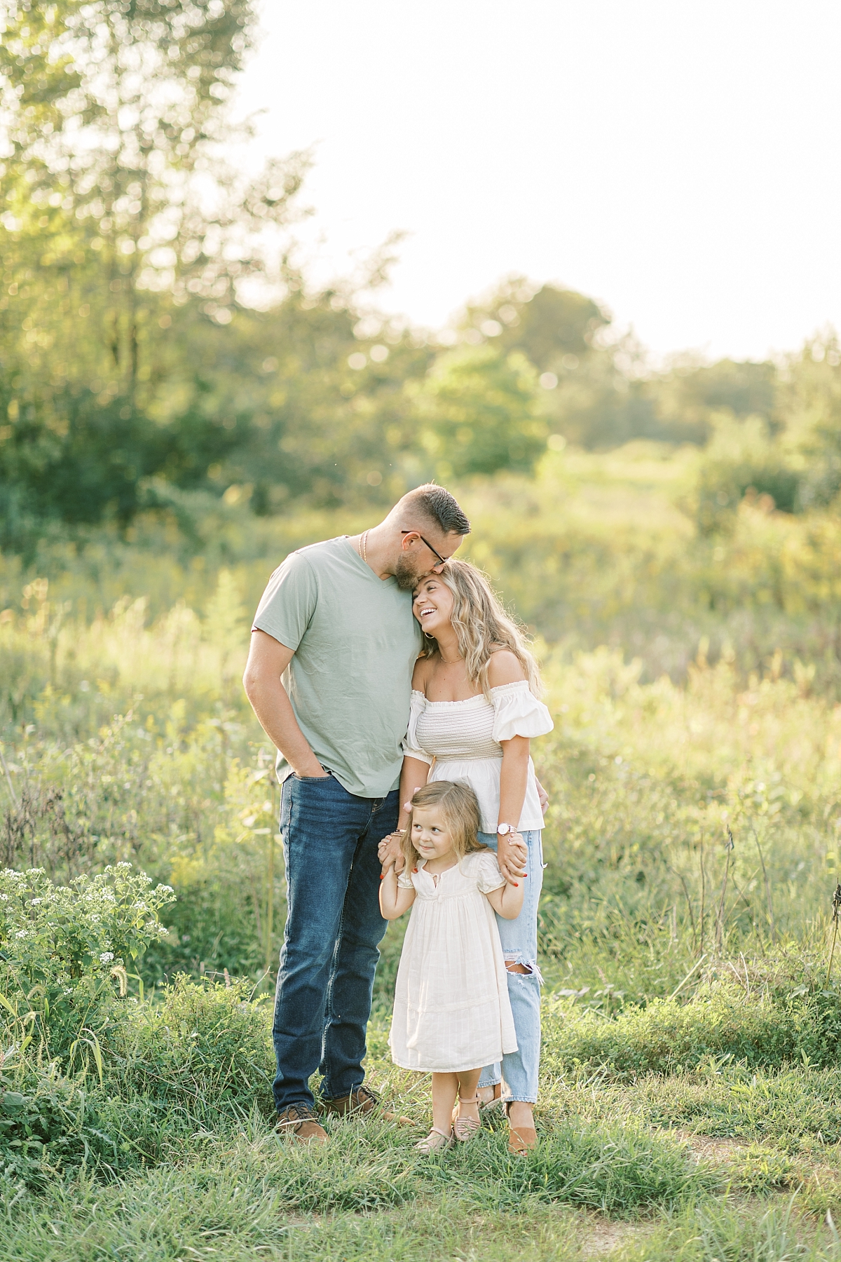 Bright and airy family photo session at Lancaster County Park