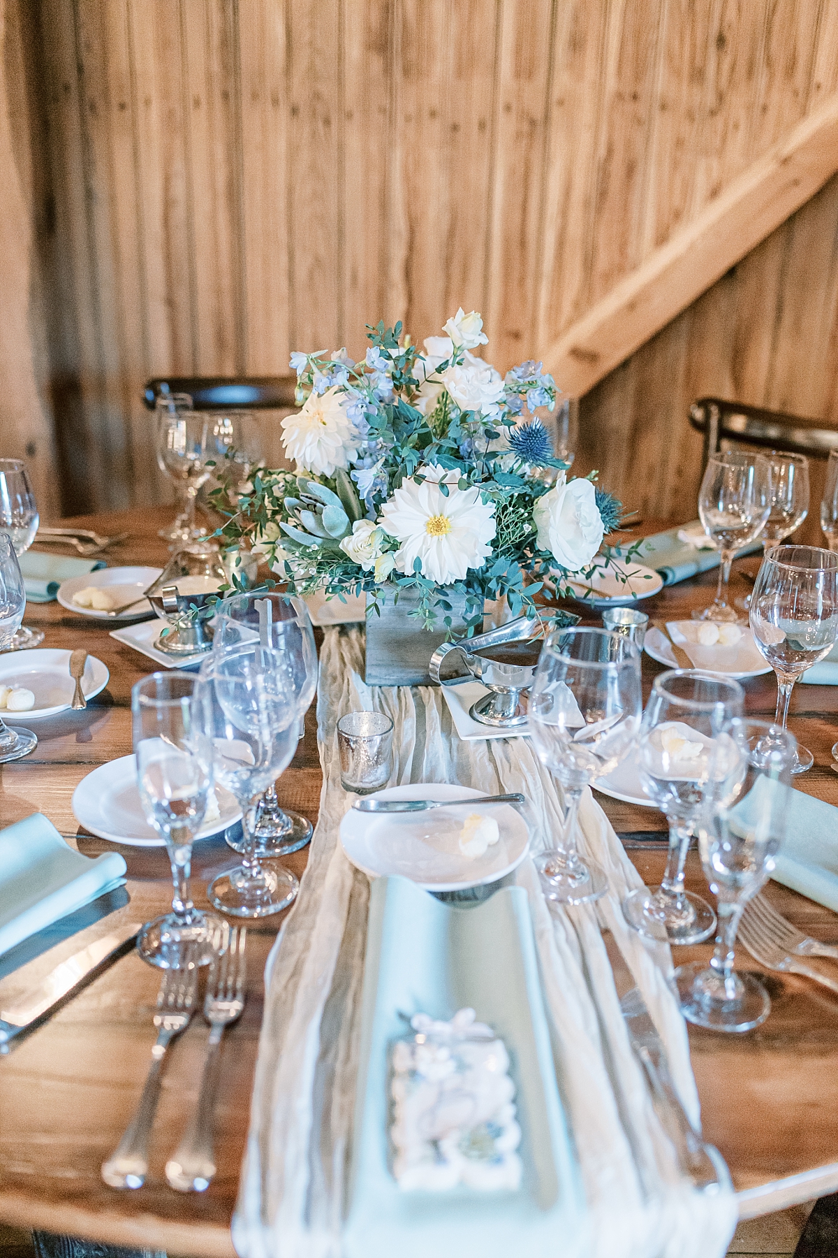 Sarah’s Floral Design ironstone ranch stone gables star barn wedding reception