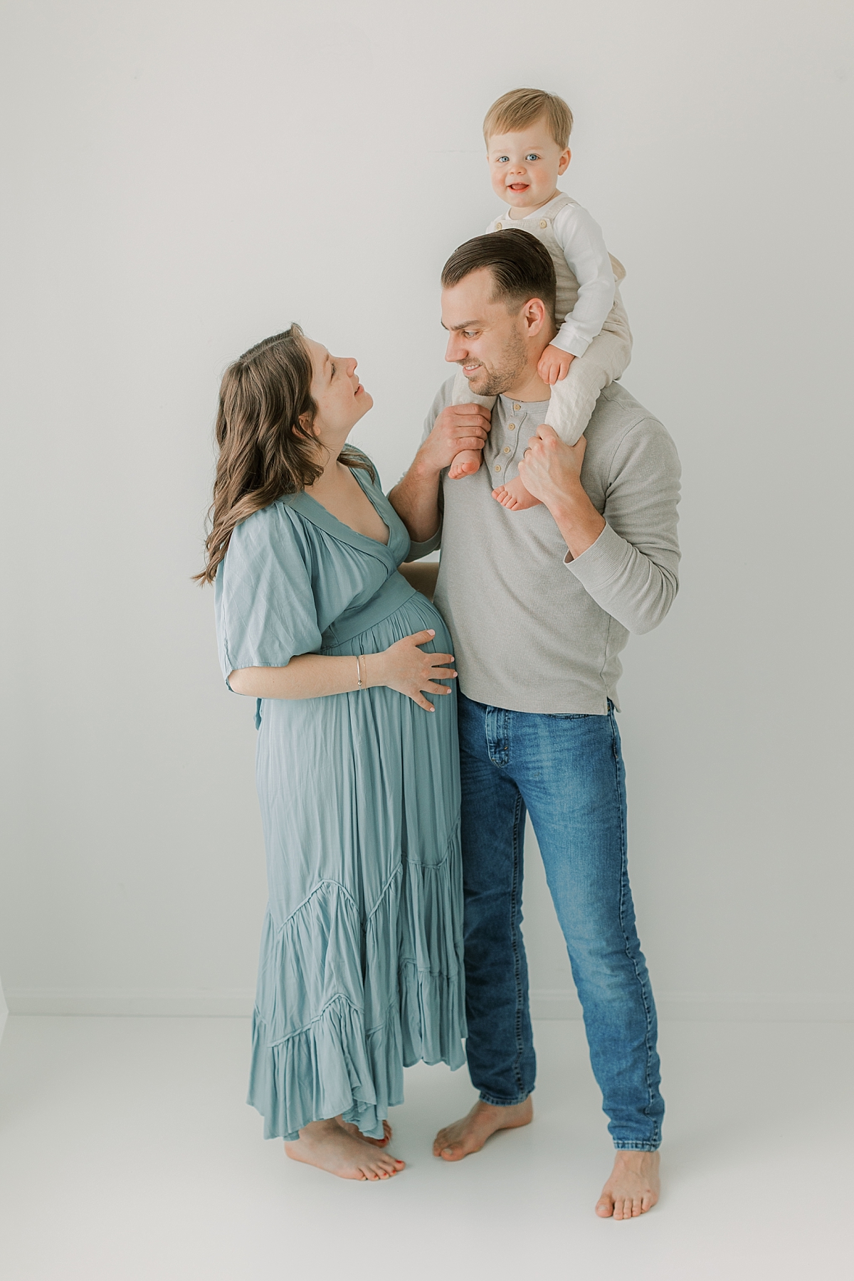 studio maternity session with family