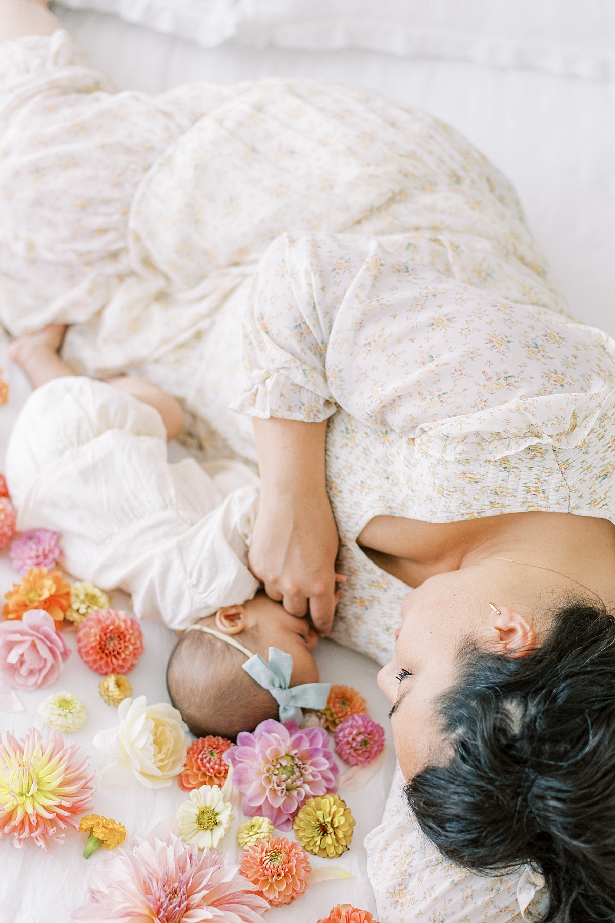 lancaster lititz newborn photo studio mom and baby snuggling