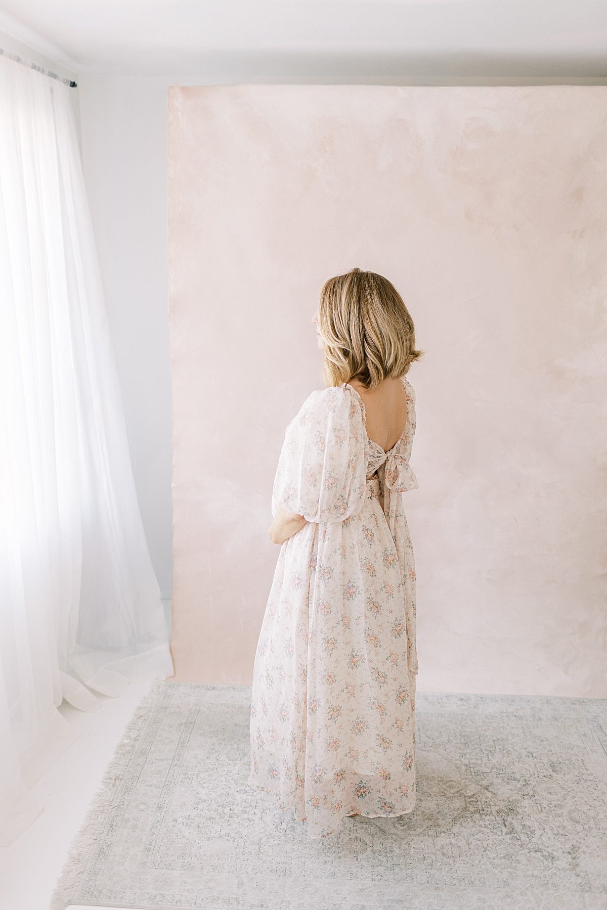 natural light studio maternity bow dress