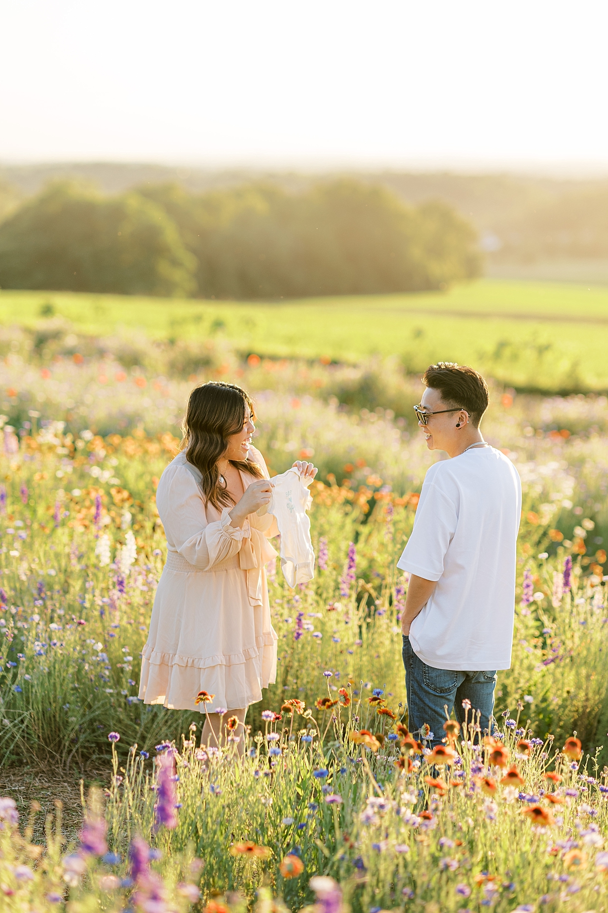 husband surprised by pregnancy