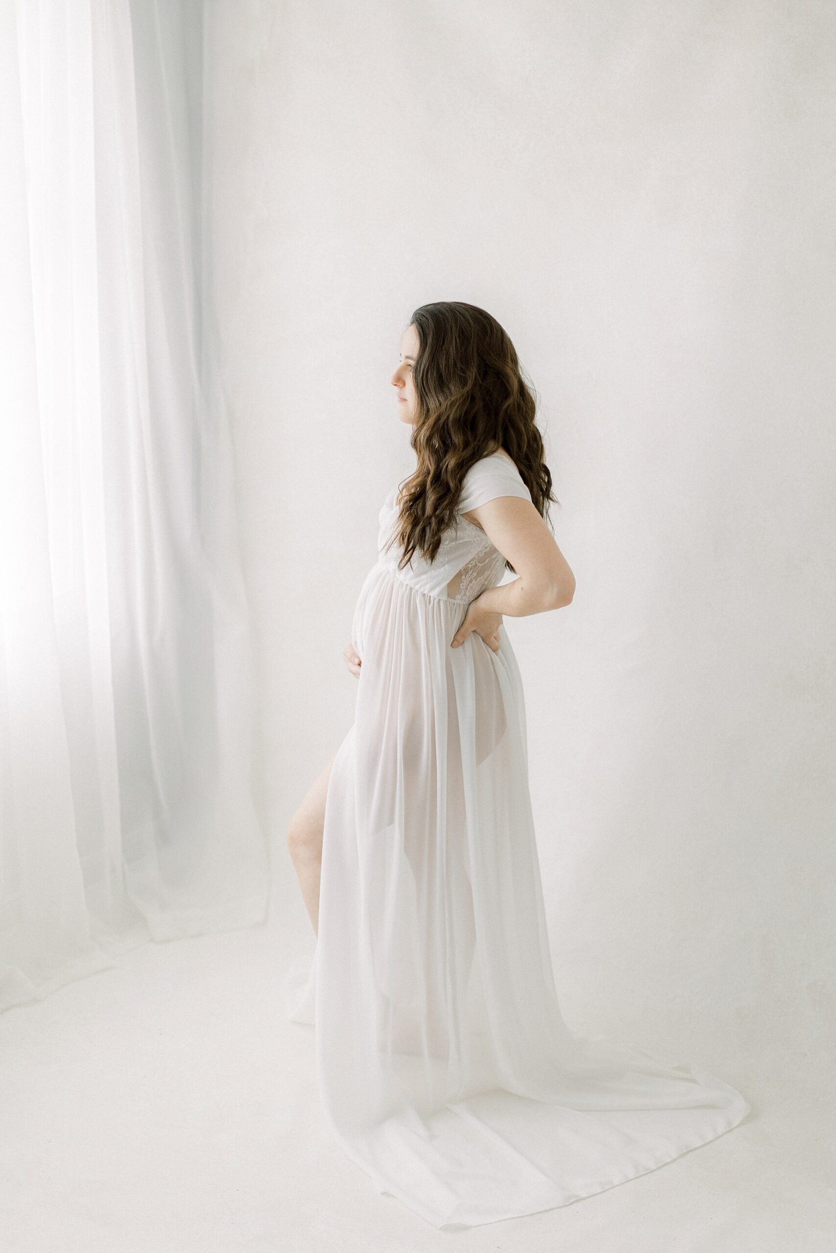 Lancaster, PA studio maternity session with tulle gown for moms in Lancaster, Lititz, Harrisburg, and King of Prussia and for newborns