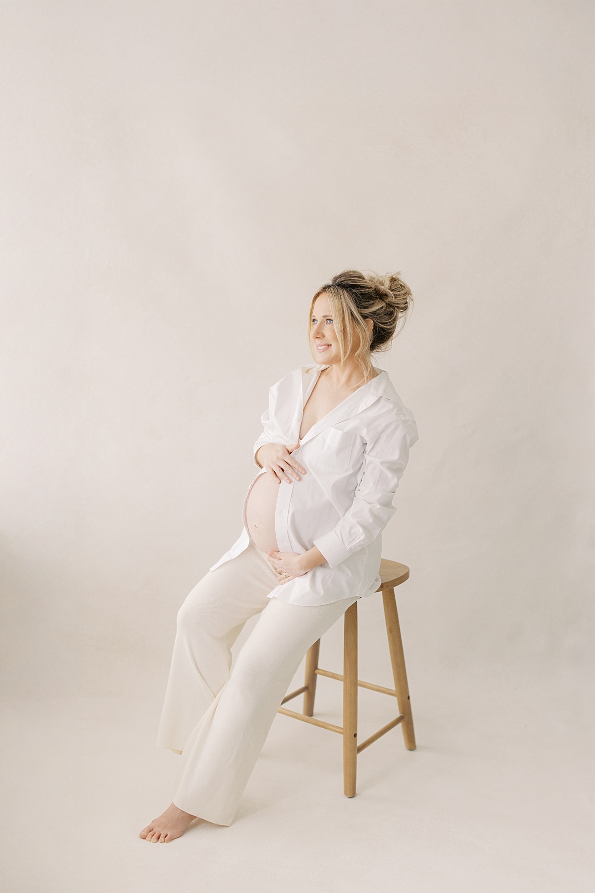 lancaster pa maternity session in winter, long with white button down shirt